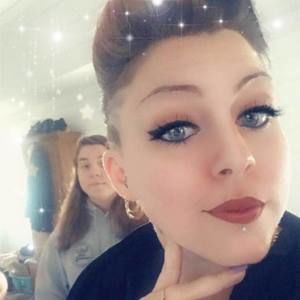 Meet your Posher, Nikki